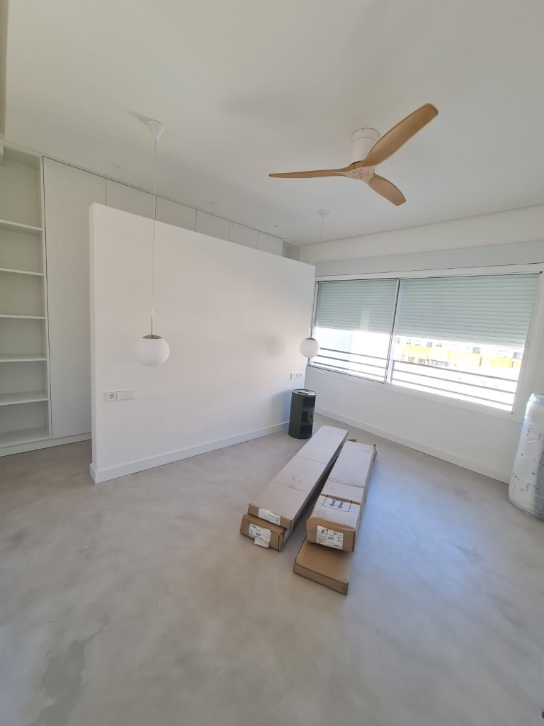Ventana oscilante PVC habitación