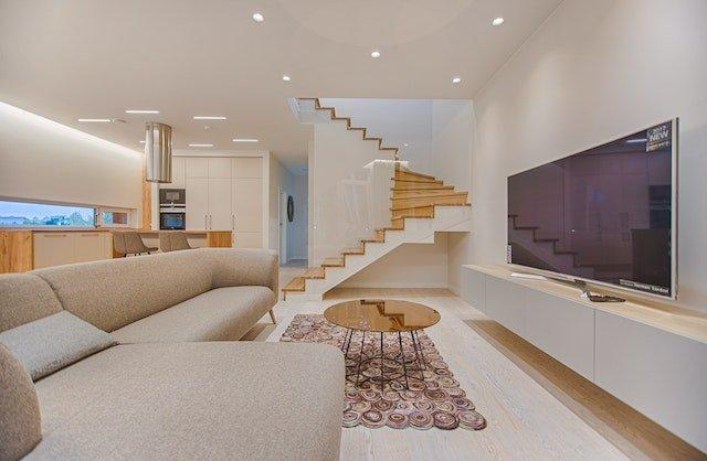 Move In / Move Out