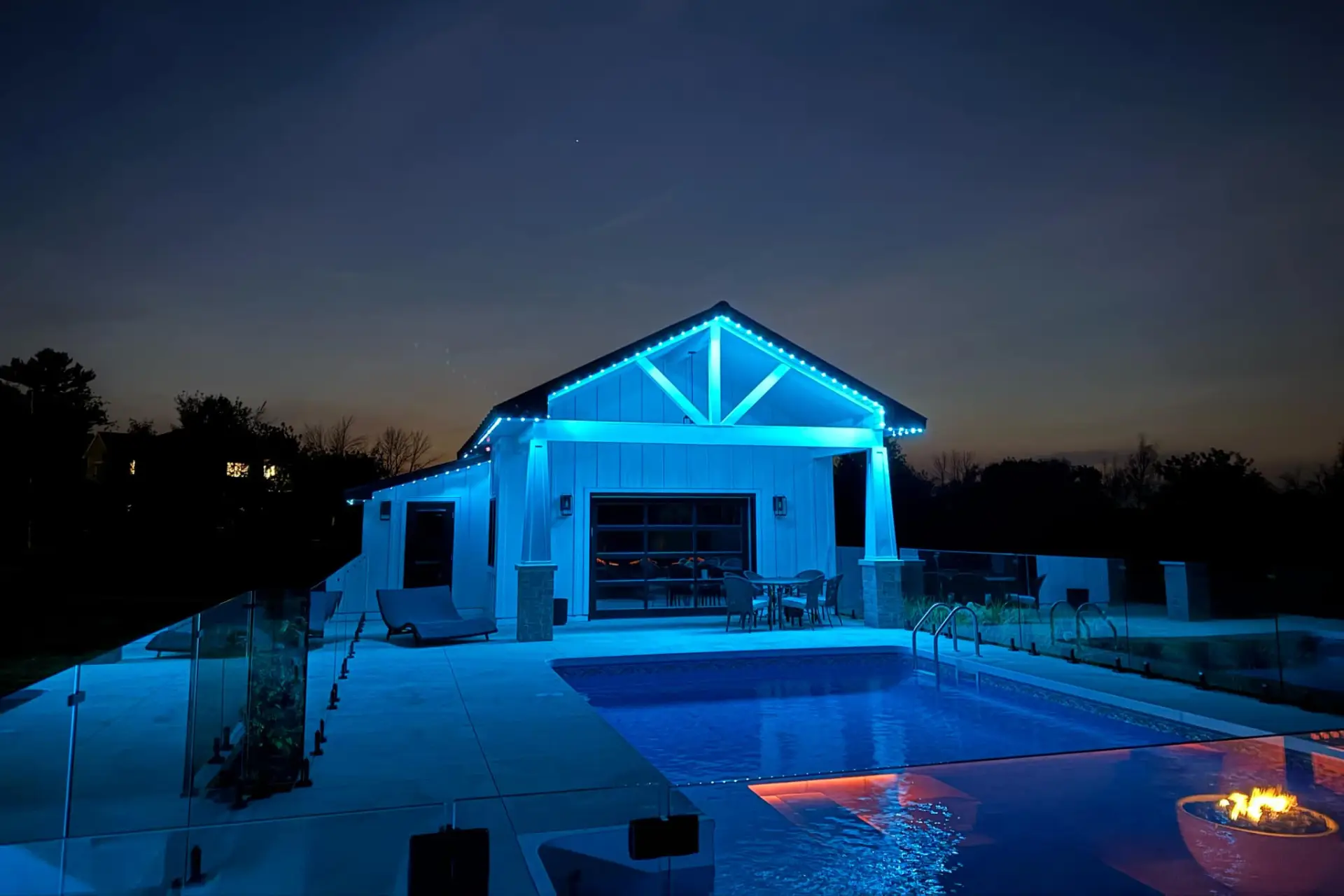Pool house lighting