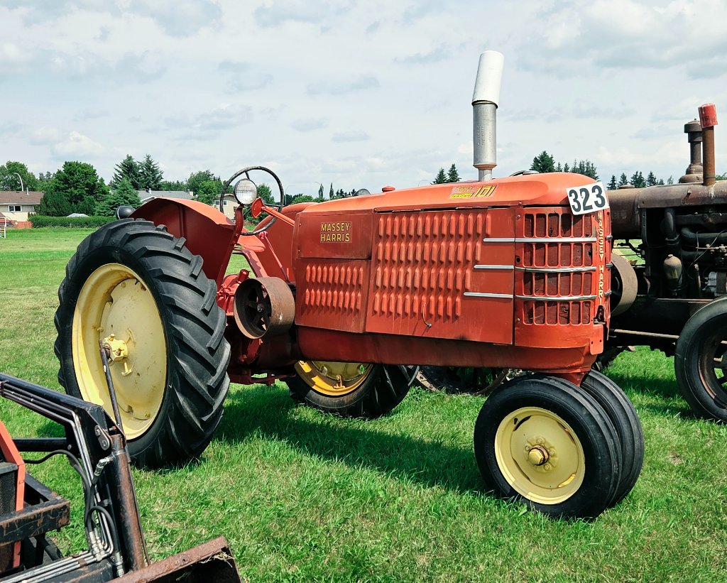 Farmall M — Tractor Pull