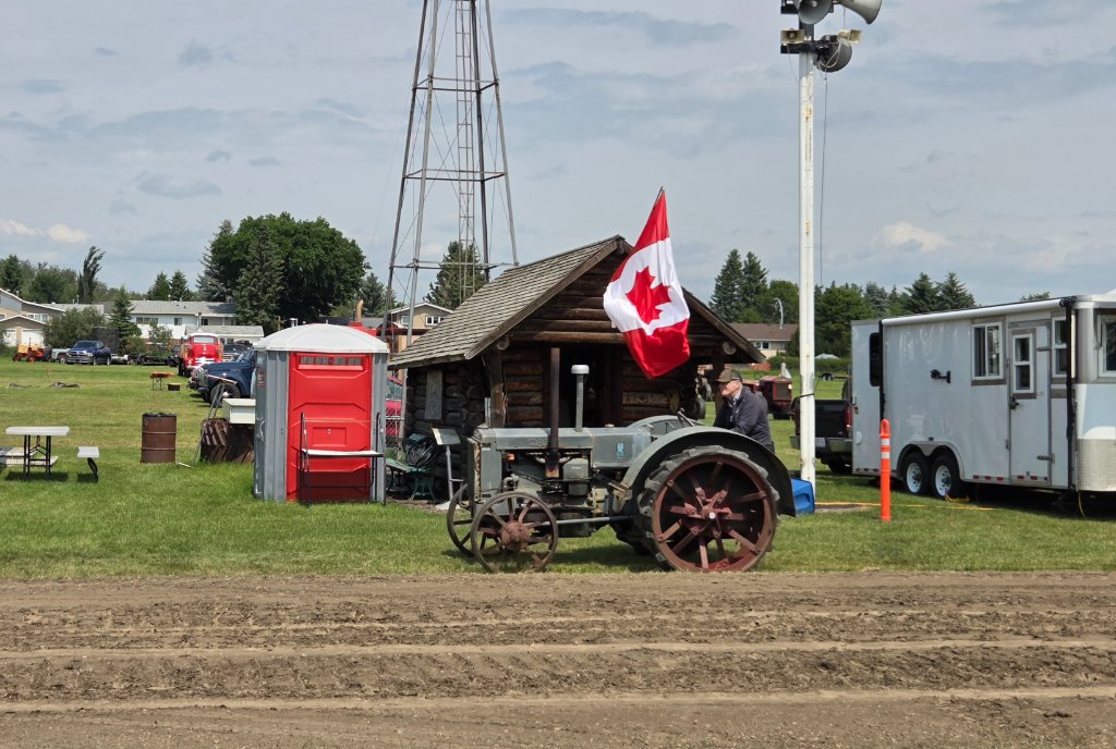 IH Tractor Pull Winners — Day 1
