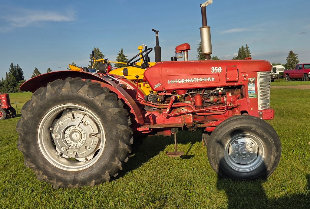 International 6588 4WD