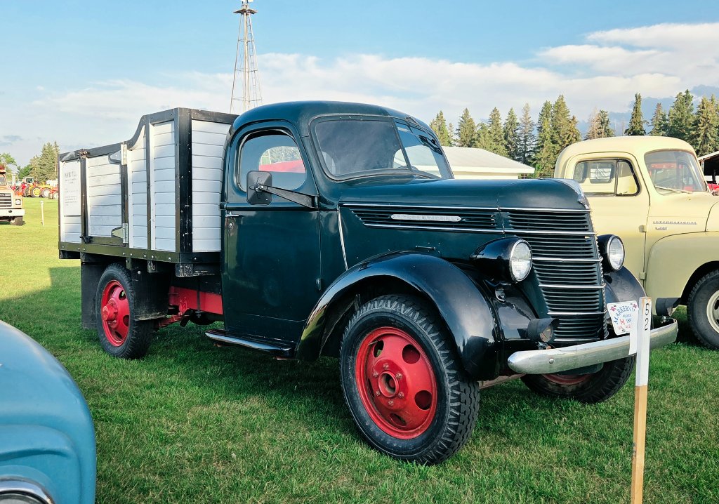 Vintage IH Trucks on Display