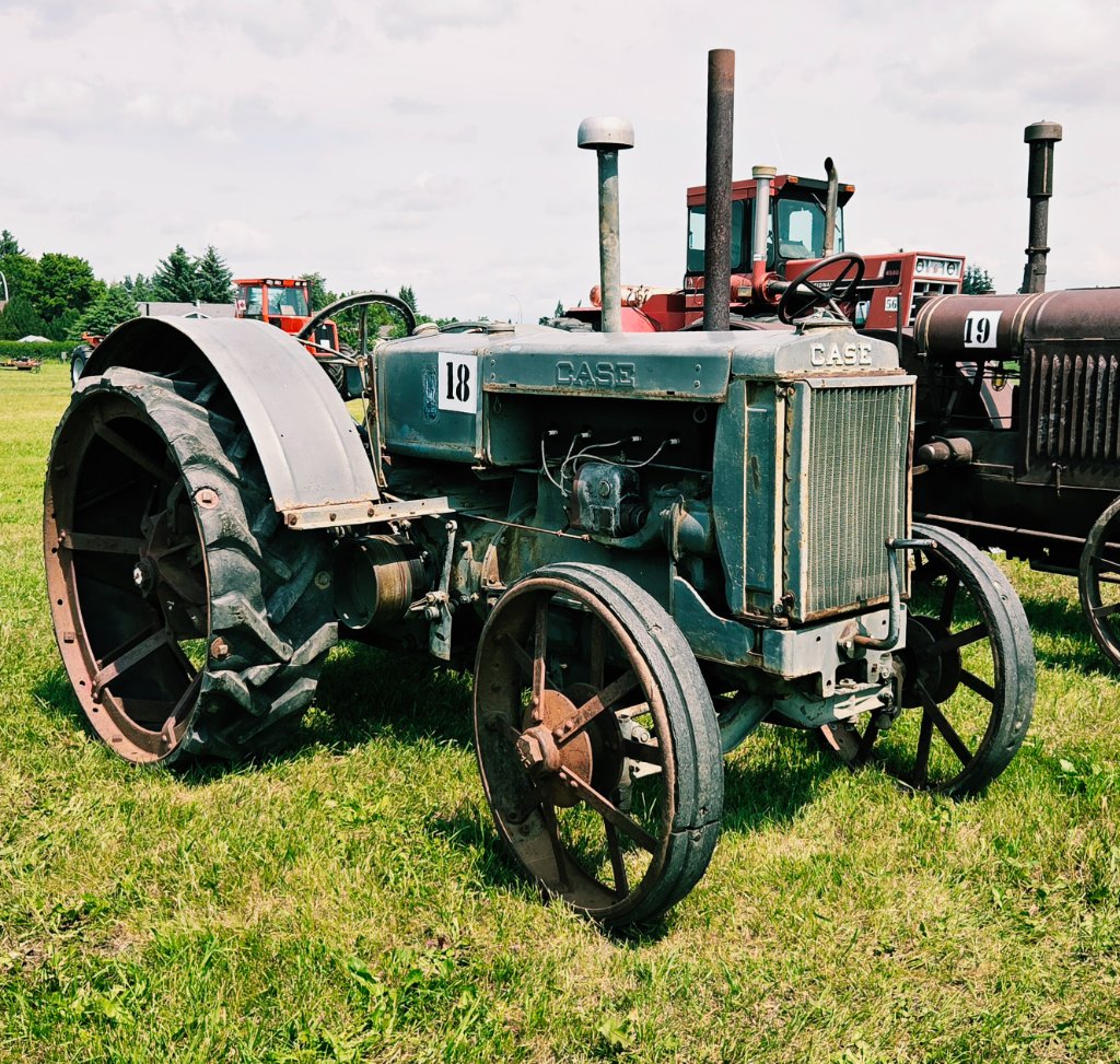 Farmall H Steel Wheel — Tractor Pull