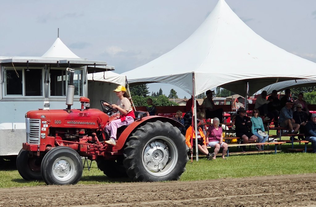 Tractor Pull Class 7B Results
