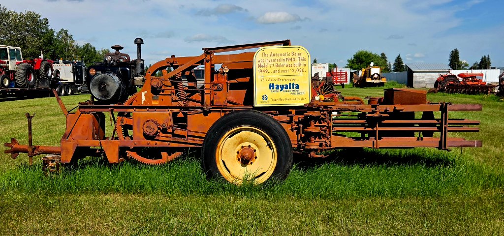 International 350 on Display — Evening