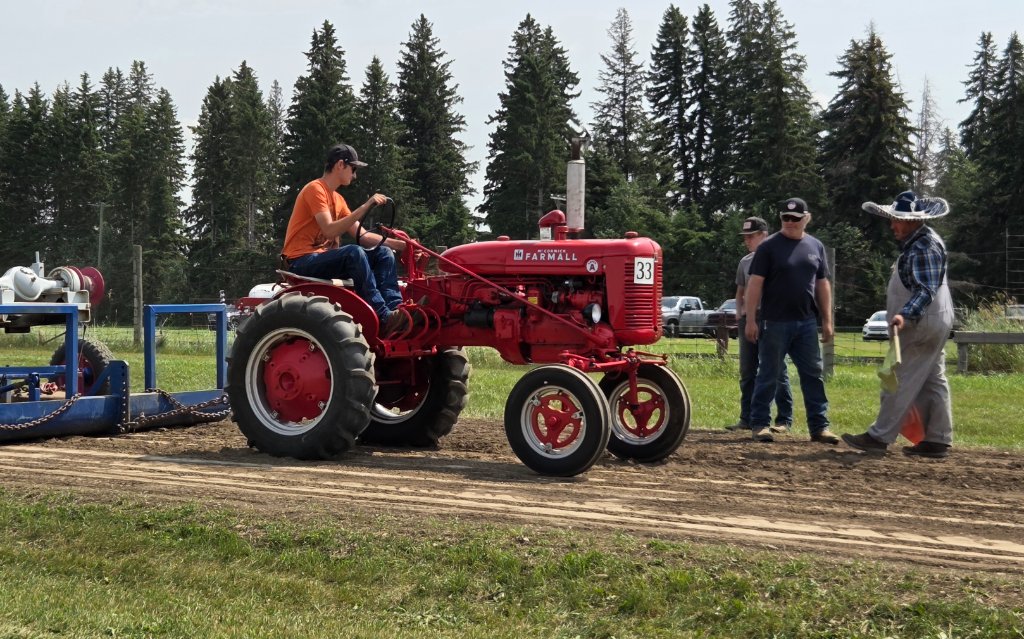 International 350 — Young Rider in Pull