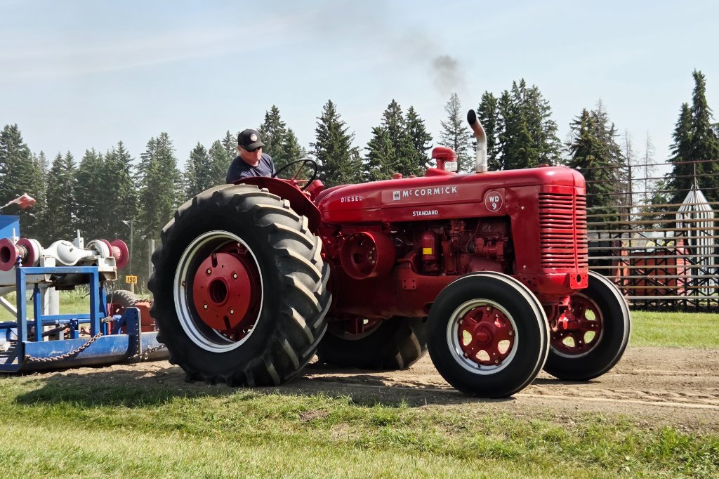 International 1206 Turbo — Fully Restored