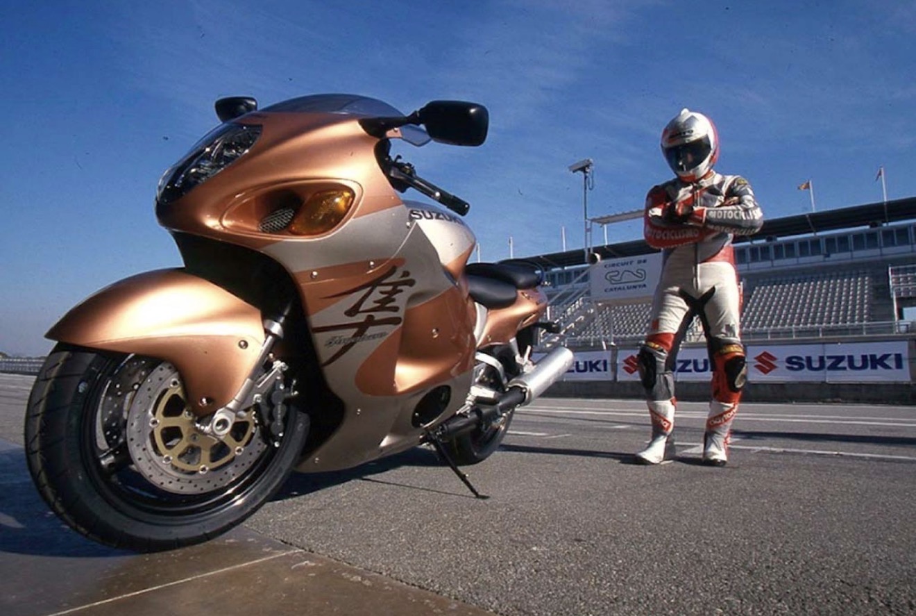 Suzuki Hayabusa on track at Circuit de Catalunya