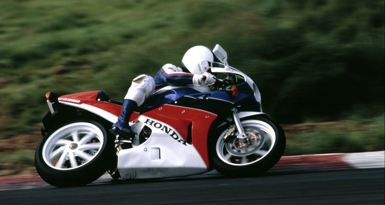 Honda RC30 racing on track