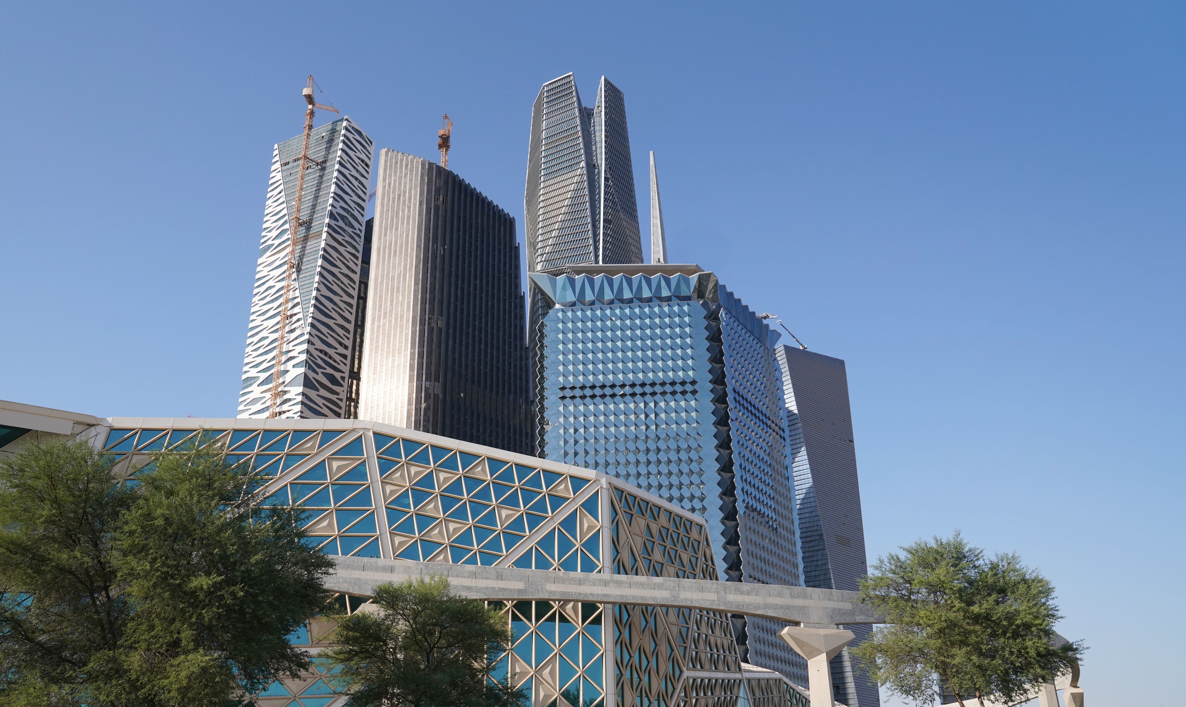 Astrapi Advisors — Your Trusted Partner in Saudi Arabia