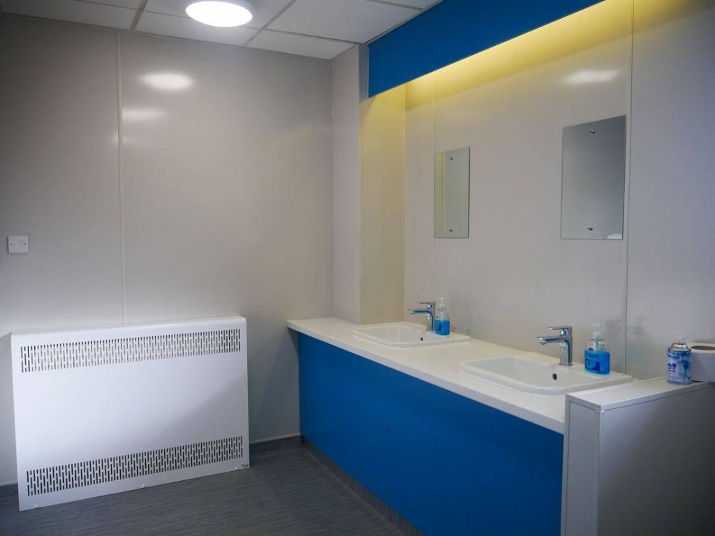 Gloss Finish — Blue Washroom