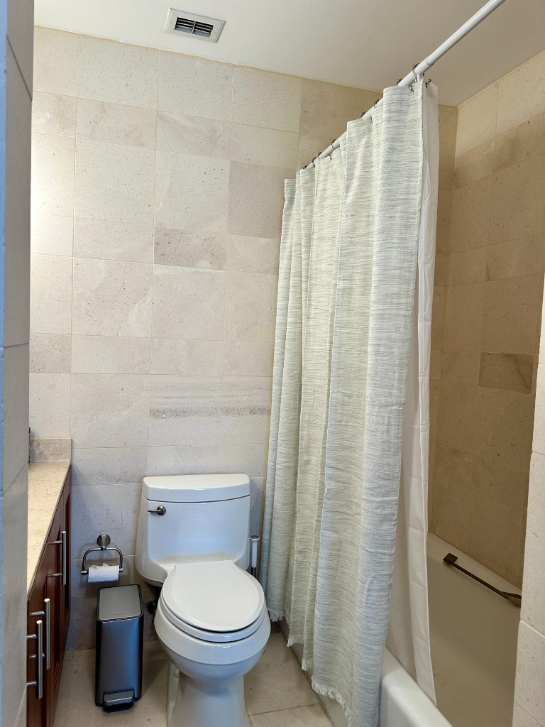 Guest Suite Bathroom