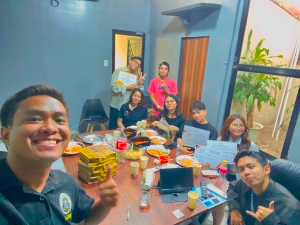 We're a Team! 💛