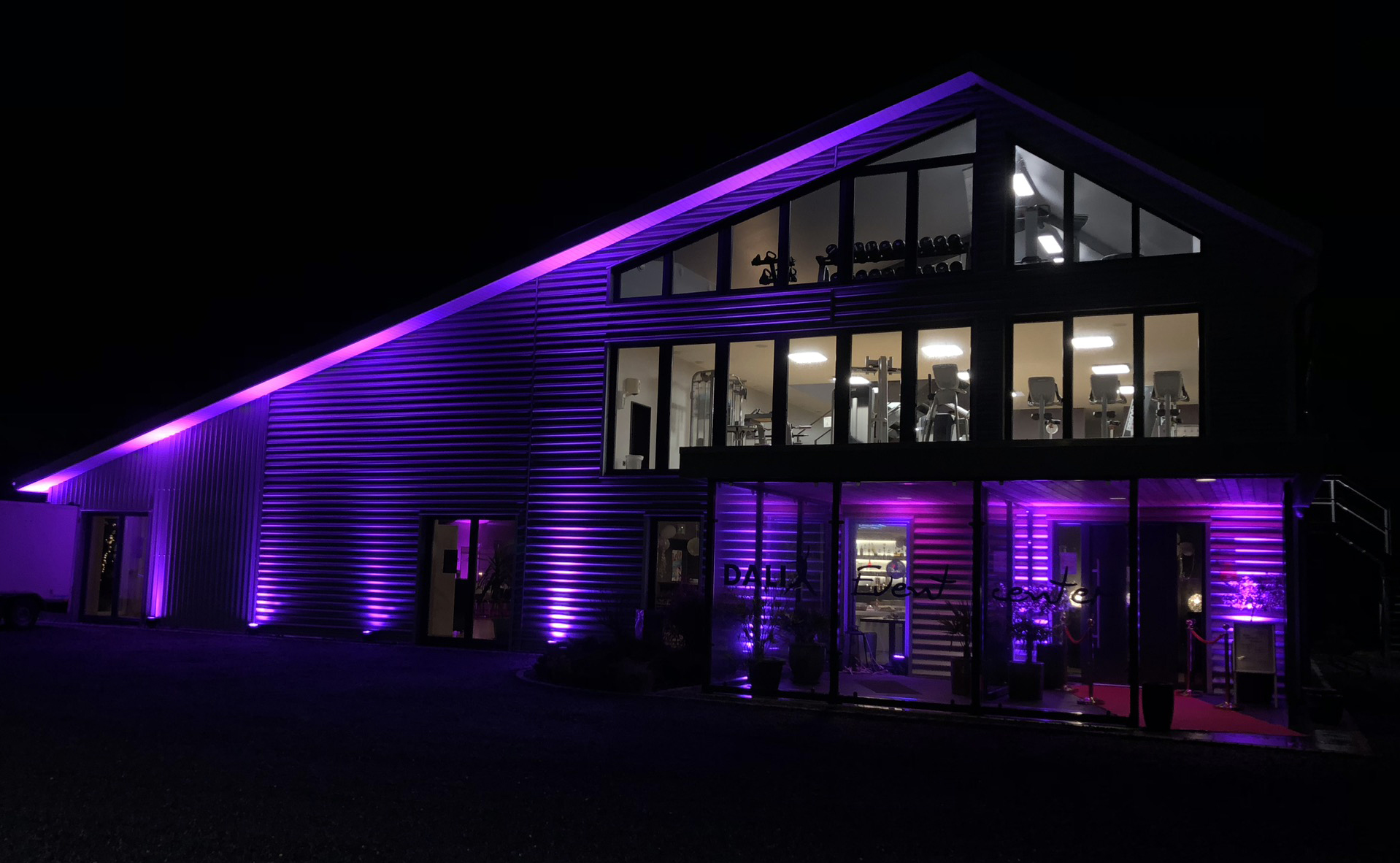 DALI Eventcenter Außenansicht am Abend