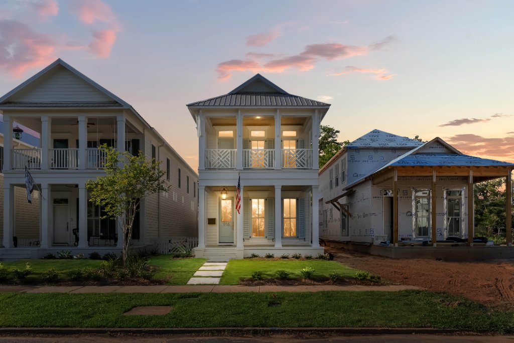 Twilight Exterior — Baldwin County, Alabama