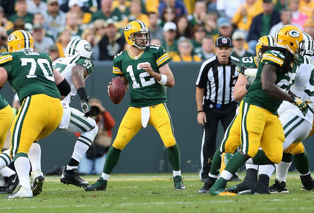 The Evolution of Aaron Rodgers' Signature Throwing Motion