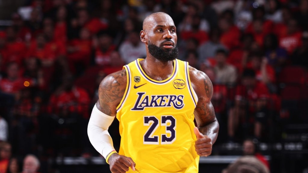 S³: LeBron James Free Agency - The End of an Era, The Beginning of a Chase