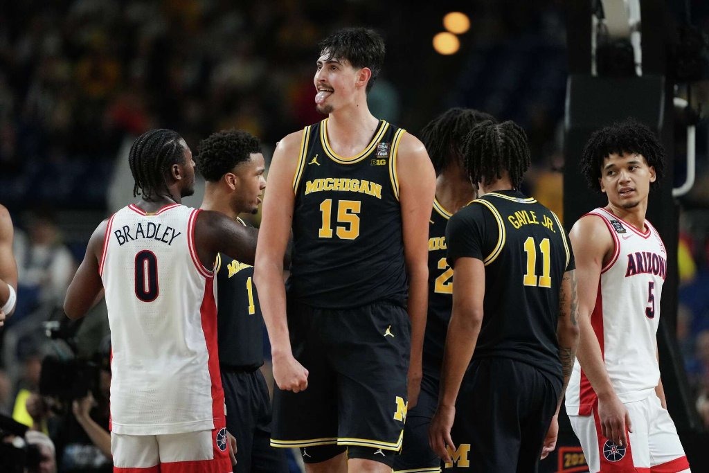Michigan Runs Away From Arizona 91-73, Sets Up Dream Title Showdown With UConn