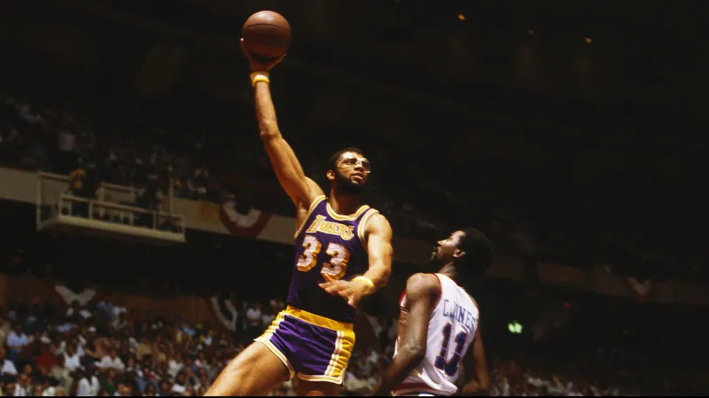 THE 10 GREATEST CENTERS IN NBA HISTORY