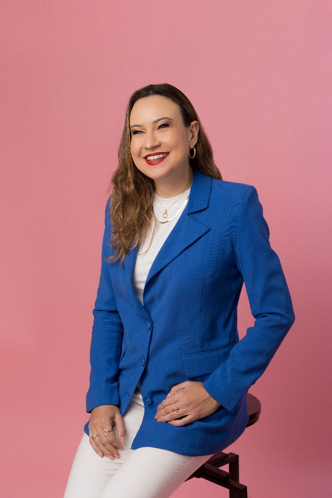 Dra. Laura Figueiredo — Advogada Tributarista
