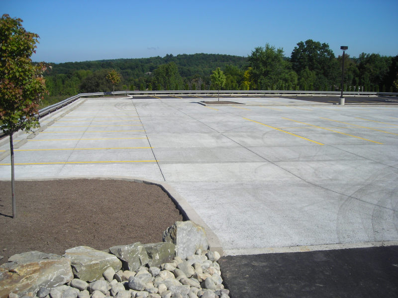 Commercial Parking Pad, North Aurora, IL