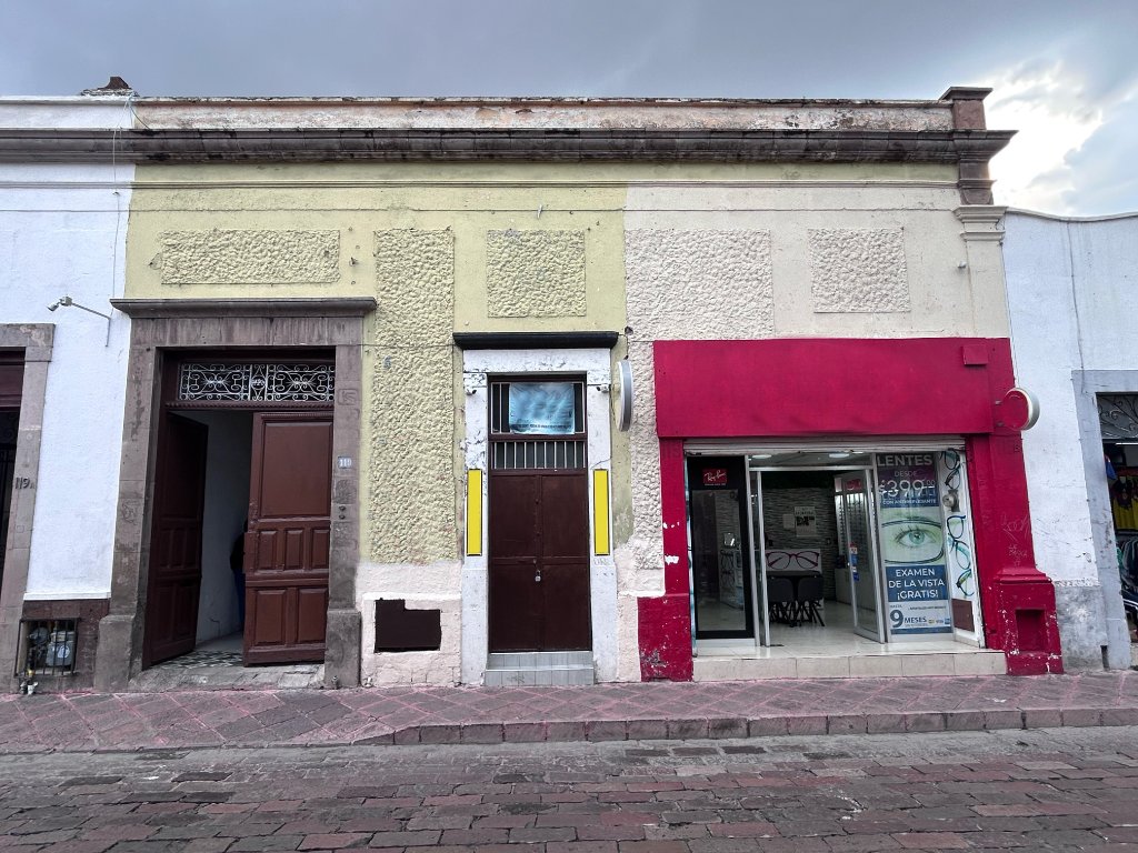 Casa Habitación y Locales Comerciales — Centro Histórico