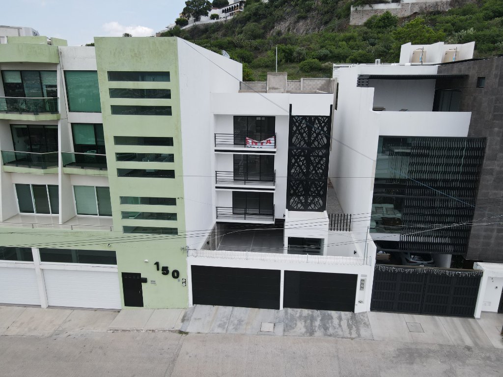 Edificio Departamental en Residencial Vista Dorada, Querétaro