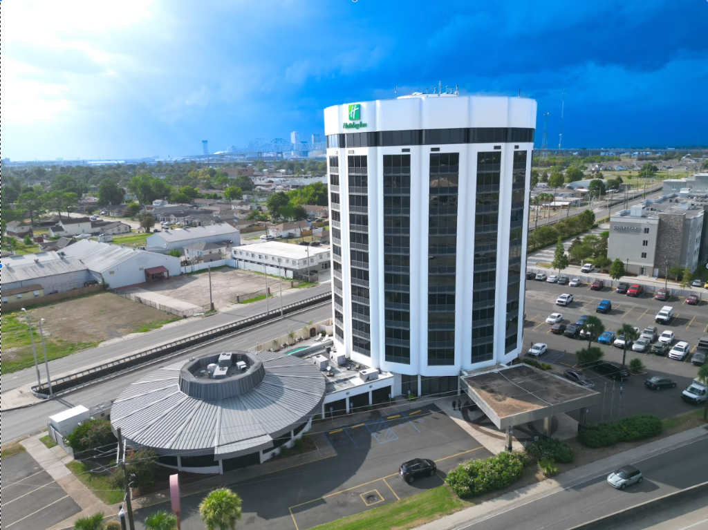 Holiday Inn New Orleans West Bank Tower