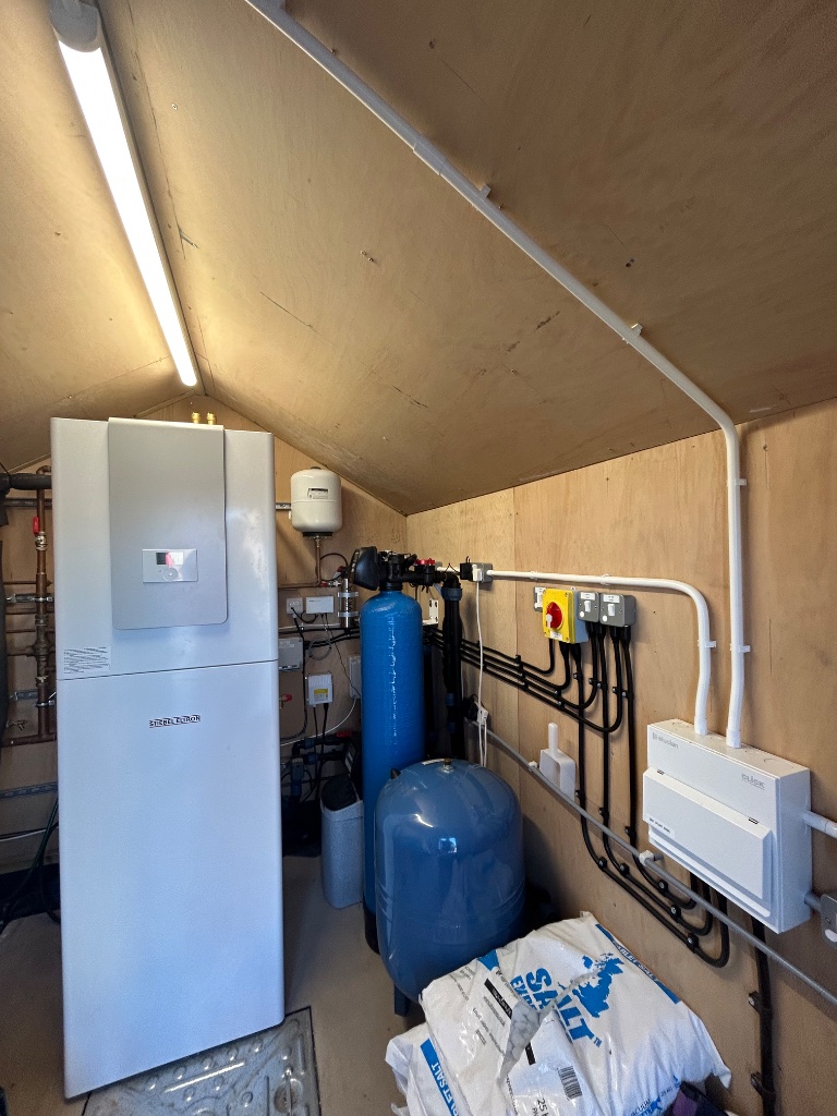 Ground source heat pump plant room - power supplies and wiring