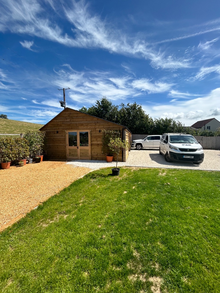 Outbuilding - electrical supply and lighting installation