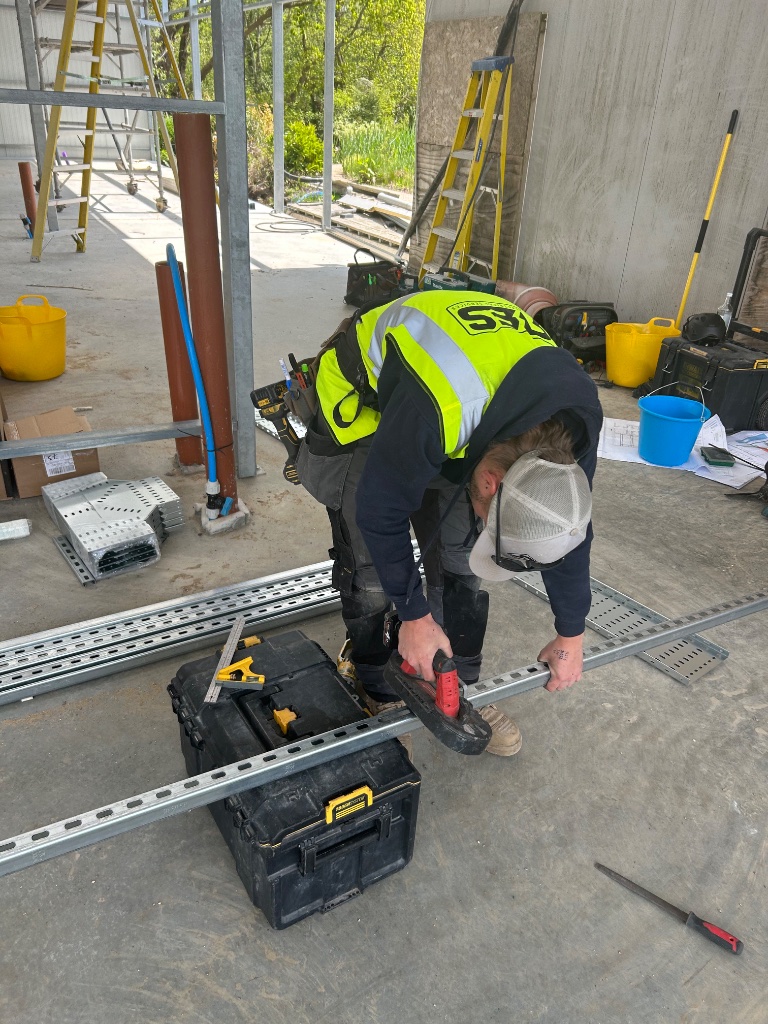 Cable tray fabrication on site