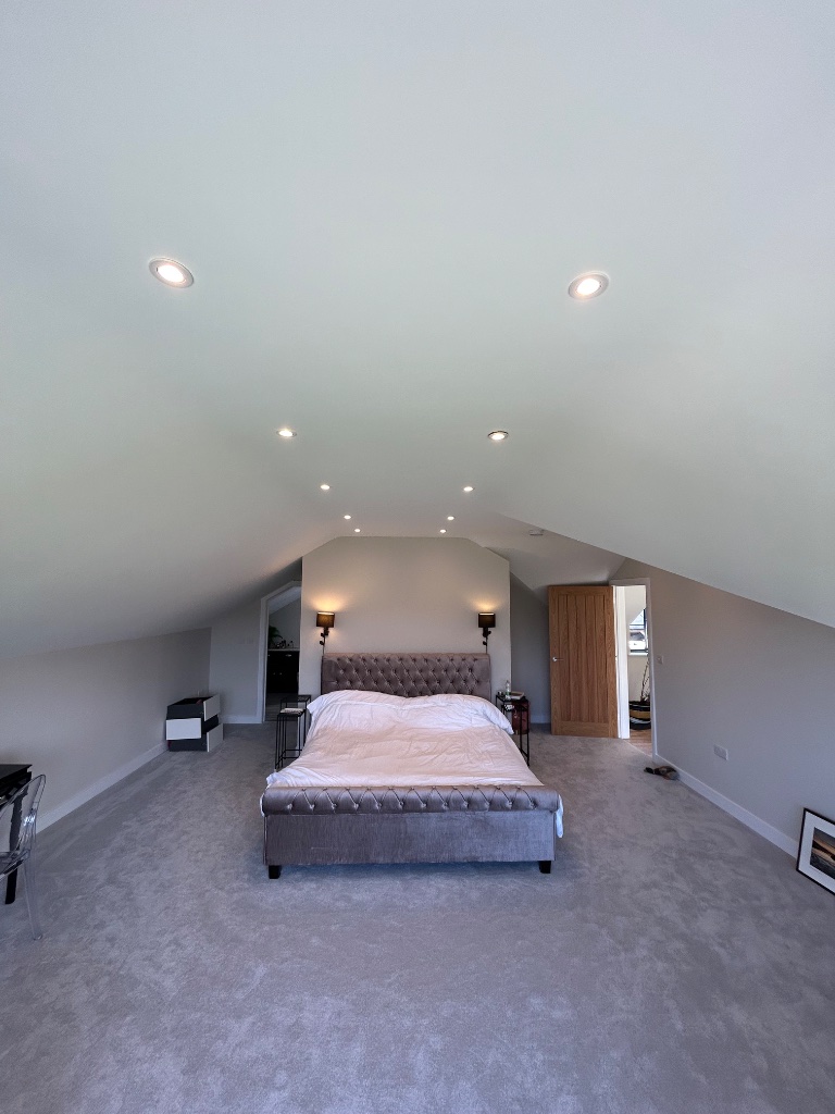 Master bedroom - vaulted ceiling lighting scheme