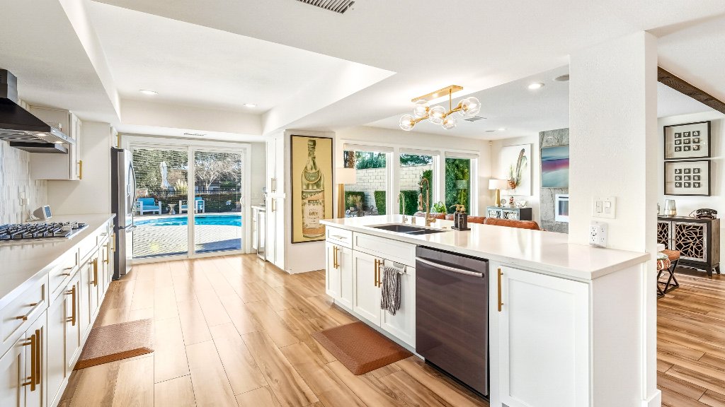 Kitchen with pool view real estate photography Pahrump NV — Air to Ground Media