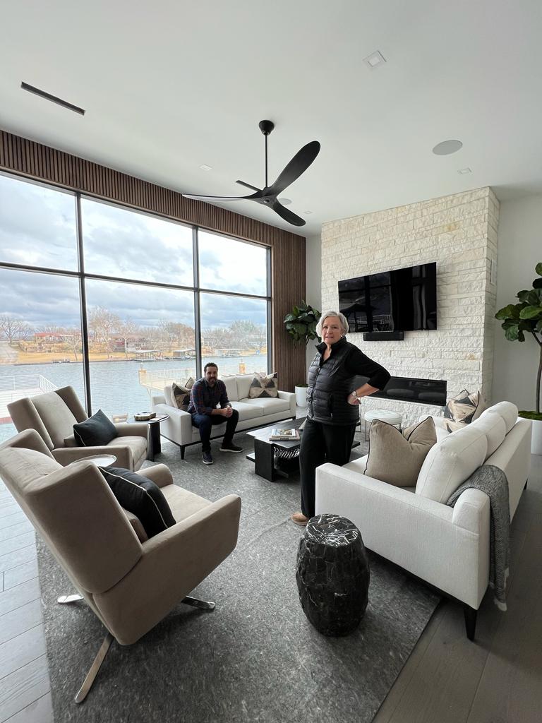 Alicia Gonzalez and Cesar Alessandrini in a completed project