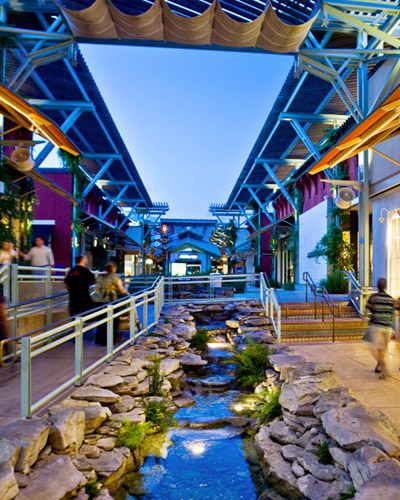 La Cantera Mall