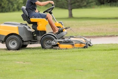 Lawn Mowing & Maintenance