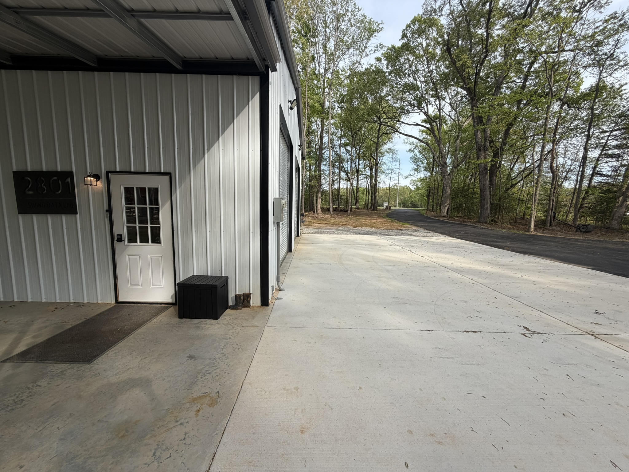 Entrance with Swing Data Lab signage