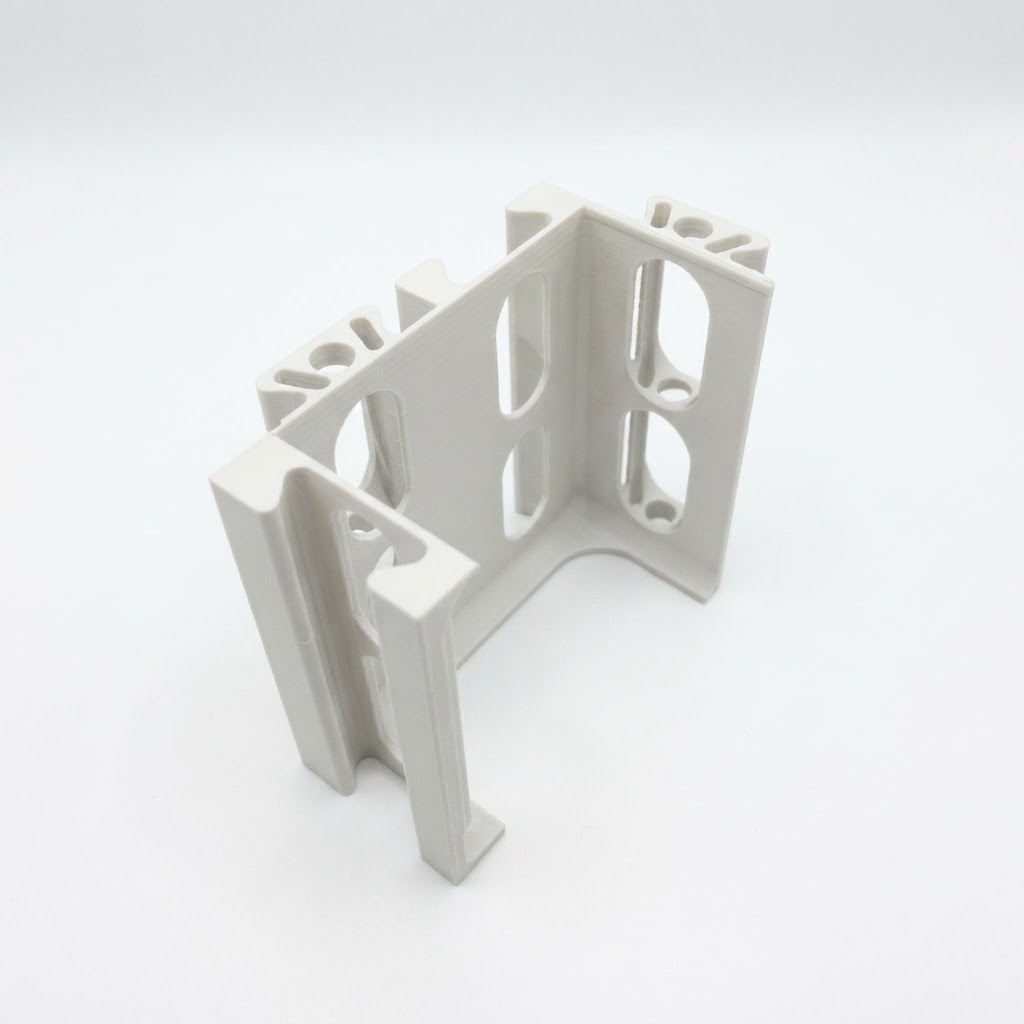 Post Façade double connector 