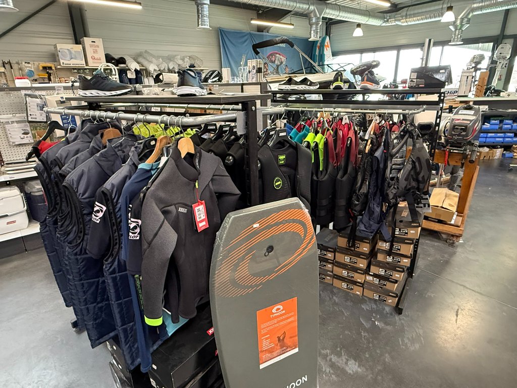 Magasin DIS Marine 22