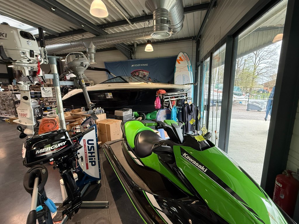 Magasin DIS Marine 33