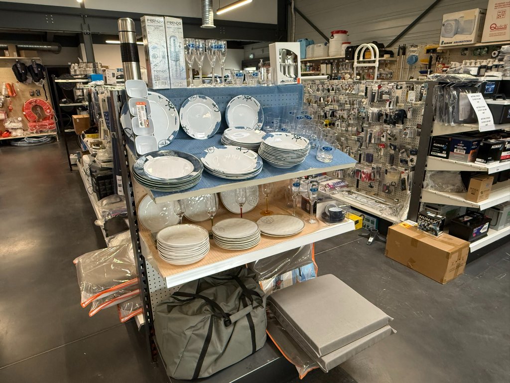 Magasin DIS Marine 27