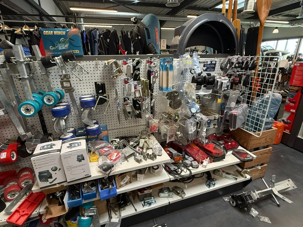 Magasin DIS Marine 17