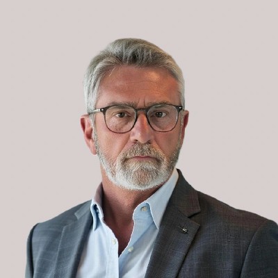 Steven Helton