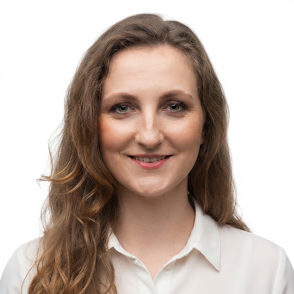 Nina Van Riet