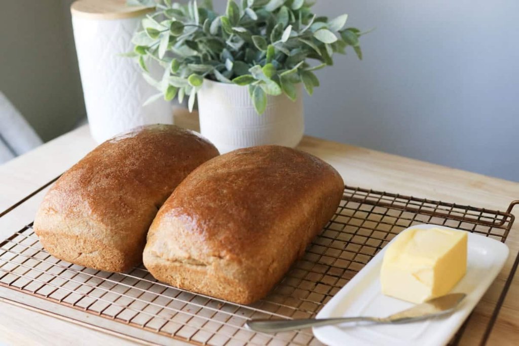 FMF Hard White Sandwich Loaf