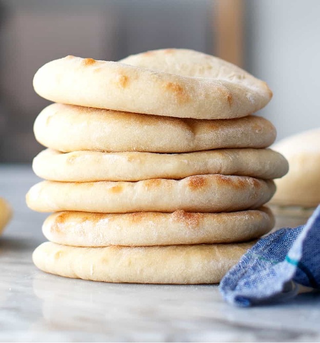 Pan de Pita con un Poco de Ayuda de D'BakerAid
