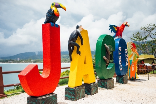 Jacó colorful sign with toucans
