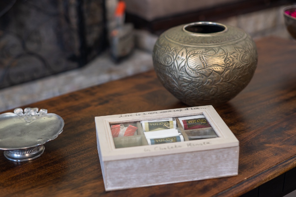 Welcome tea box at Chalet Renata 1