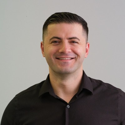 Mario Micka — fractional marketing manager for trade companies